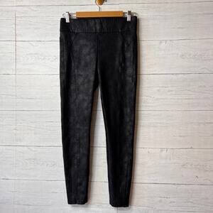 Democracy Pants Womens Size Medium Black Glider Faux Leather Stretch Contour